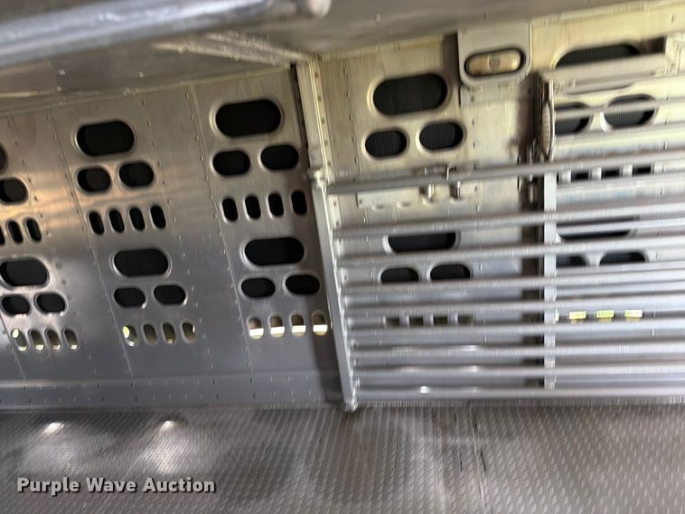 image for item FK4023 2007 Barrett Trailers, Inc. livestock trailer