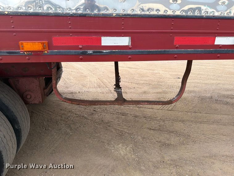 image for item FM7542 1995 Utility VS2RS refrigerated van trailer
