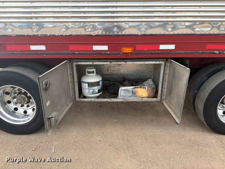 image for item FM7542 1995 Utility VS2RS refrigerated van trailer