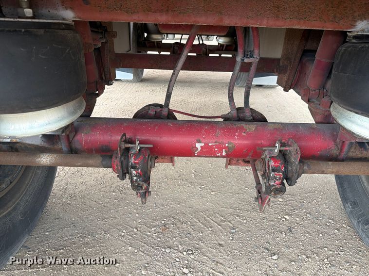image for item FM7542 1995 Utility VS2RS refrigerated van trailer