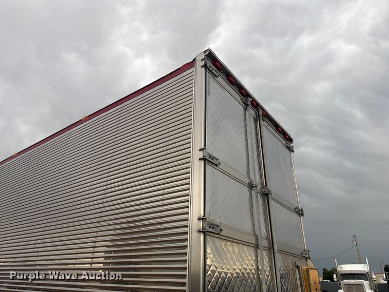 image for item FM7542 1995 Utility VS2RS refrigerated van trailer