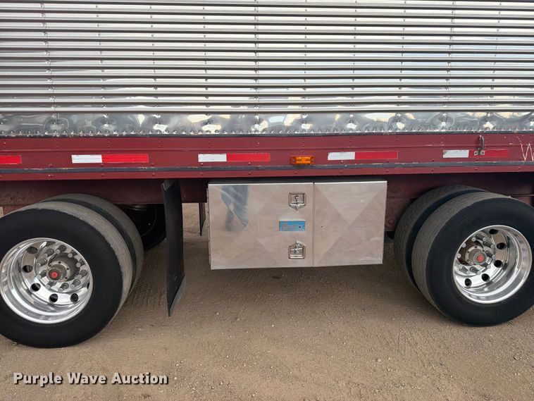image for item FM7542 1995 Utility VS2RS refrigerated van trailer