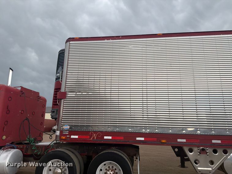 image for item FM7542 1995 Utility VS2RS refrigerated van trailer