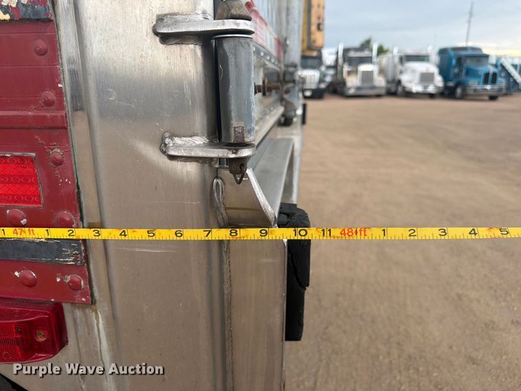 image for item FM7542 1995 Utility VS2RS refrigerated van trailer