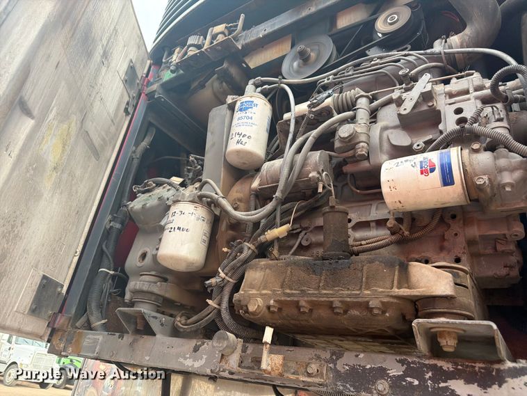 image for item FM7542 1995 Utility VS2RS refrigerated van trailer