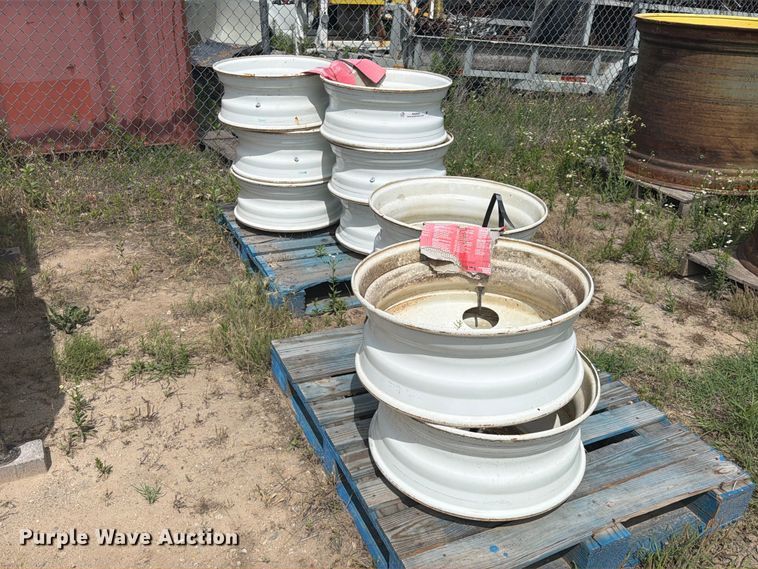 image for item NA9493 (10) 24.5 steel wheels