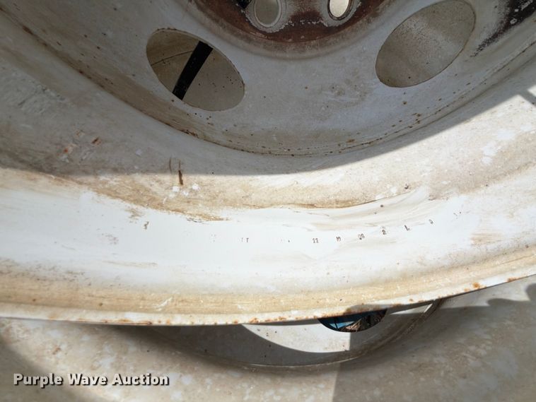 image for item NA9493 (10) 24.5 steel wheels