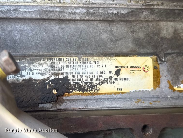 image for item NA9512 2000 International 9200i semi truck