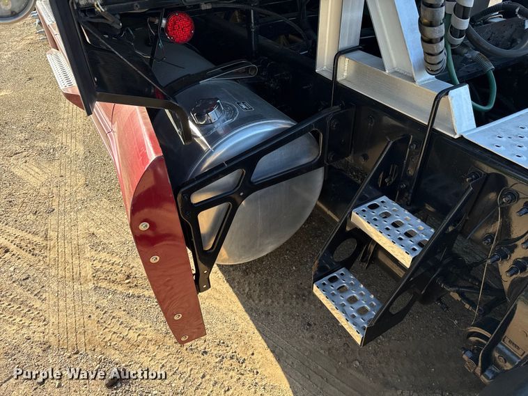 image for item ND9481 2020 Western Star W5700X semi truck