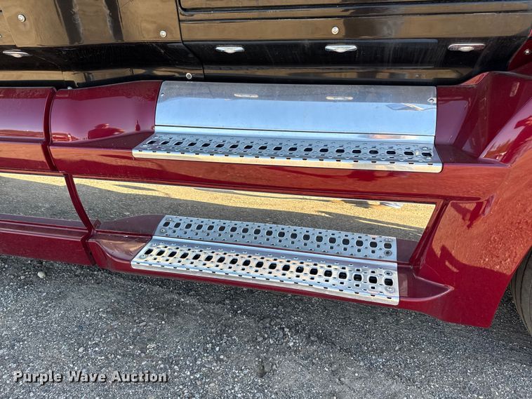 image for item ND9481 2020 Western Star W5700X semi truck