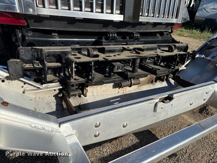 image for item ND9481 2020 Western Star W5700X semi truck