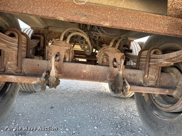 image for item OE9601 1990 Ravens end dump trailer