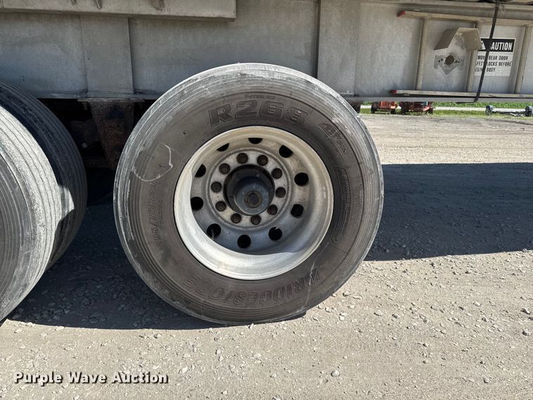 image for item OE9601 1990 Ravens end dump trailer