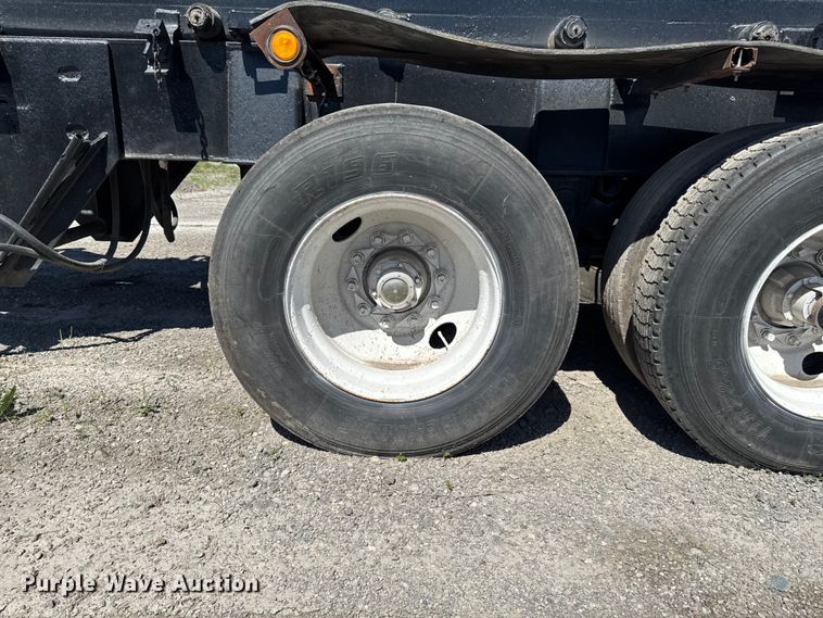 image for item OE9603 1989 Galbreath container trailer