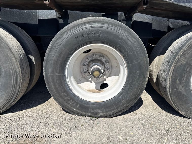 image for item OE9603 1989 Galbreath container trailer