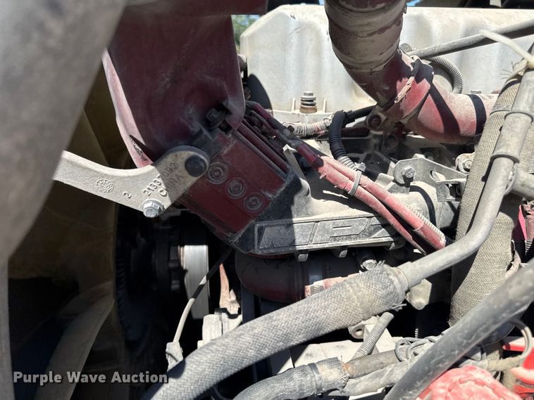 image for item OE9604 2015 Mack CXU semi truck