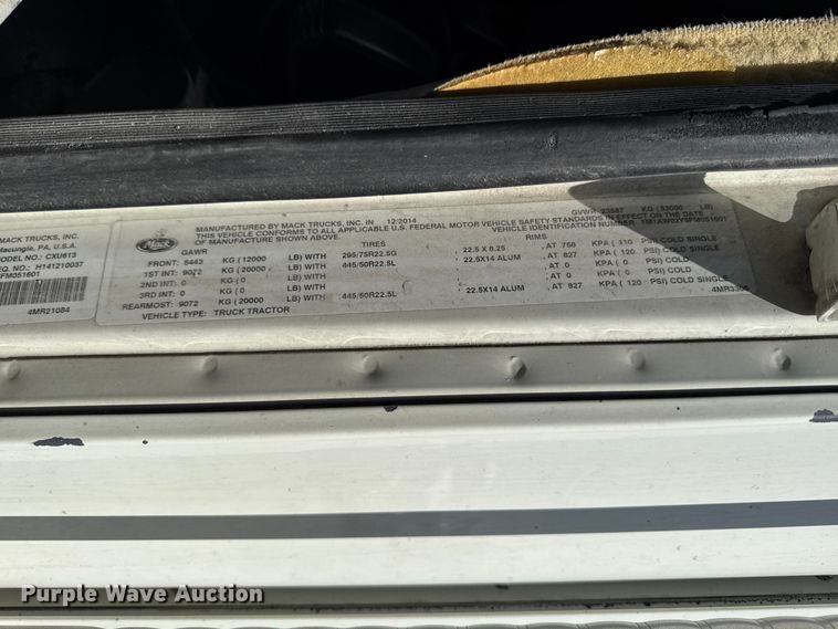 image for item OE9604 2015 Mack CXU semi truck
