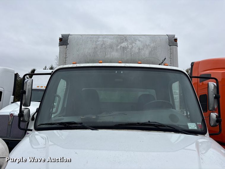 image for item YA1512 2015 Freightliner Business Class M2 box truck