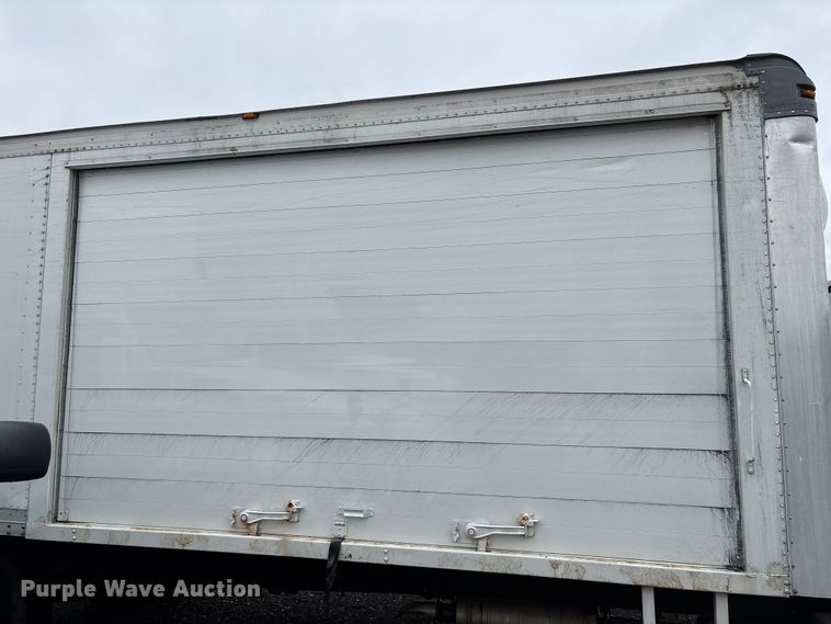 image for item YA1512 2015 Freightliner Business Class M2 box truck