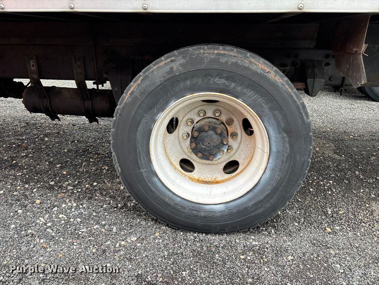 image for item YA1512 2015 Freightliner Business Class M2 box truck