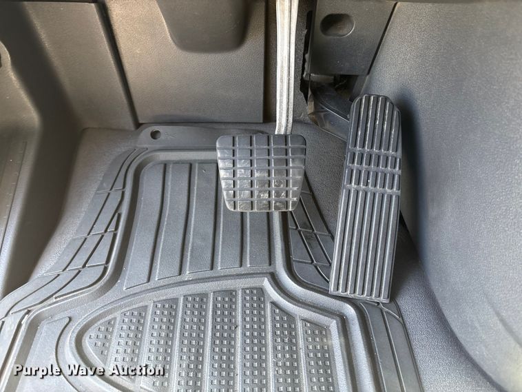 image for item YA1864 2020 Freightliner Cascadia semi truck