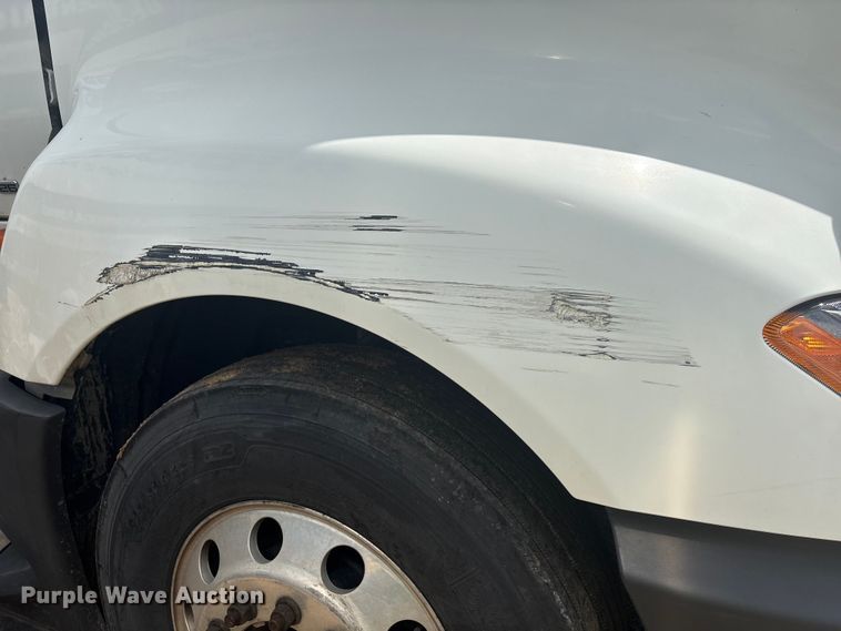 image for item YA2430 2019 International LT625 semi truck