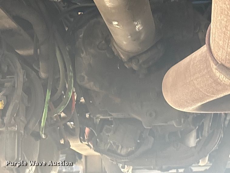 image for item YA2430 2019 International LT625 semi truck