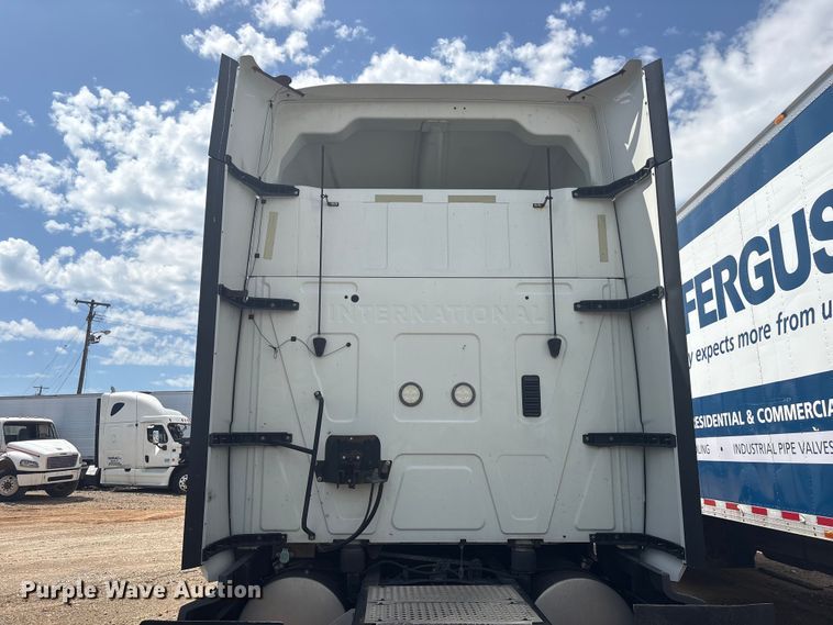 image for item YA2430 2019 International LT625 semi truck