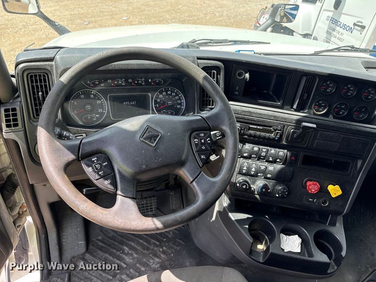 image for item YA2430 2019 International LT625 semi truck