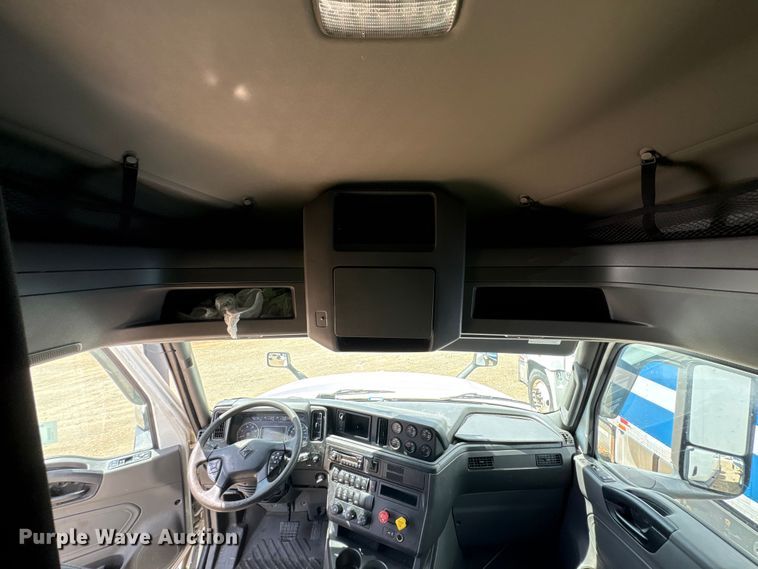 image for item YA2430 2019 International LT625 semi truck