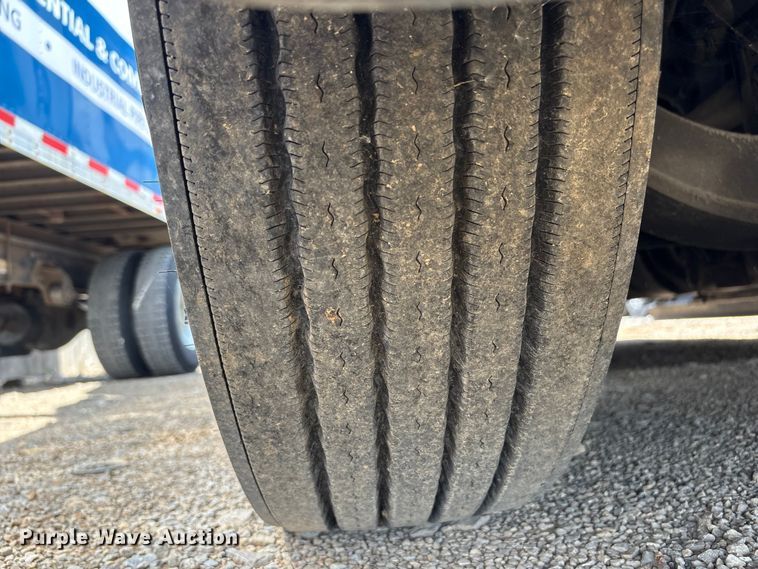 image for item YA2430 2019 International LT625 semi truck
