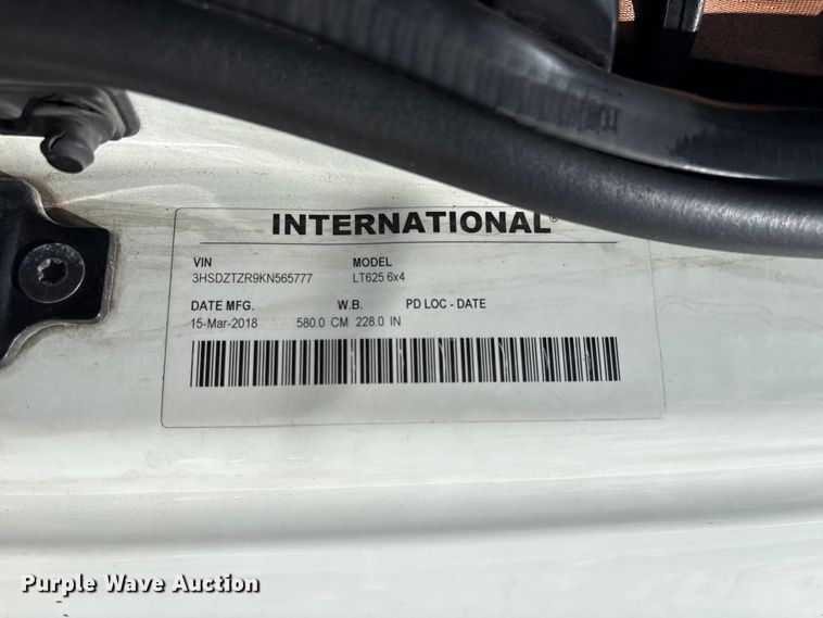 image for item YA2430 2019 International LT625 semi truck