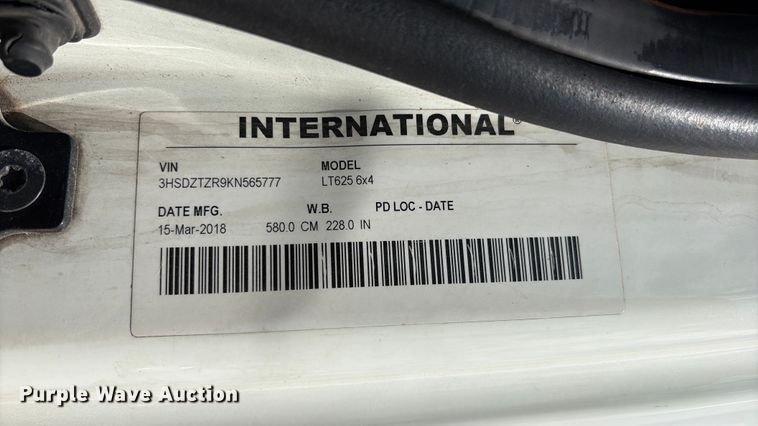 image for item YA2430 2019 International LT625 semi truck