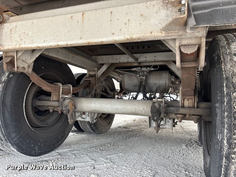 image for item YA2435 2014 Wabash DVHDHPC dry van trailer