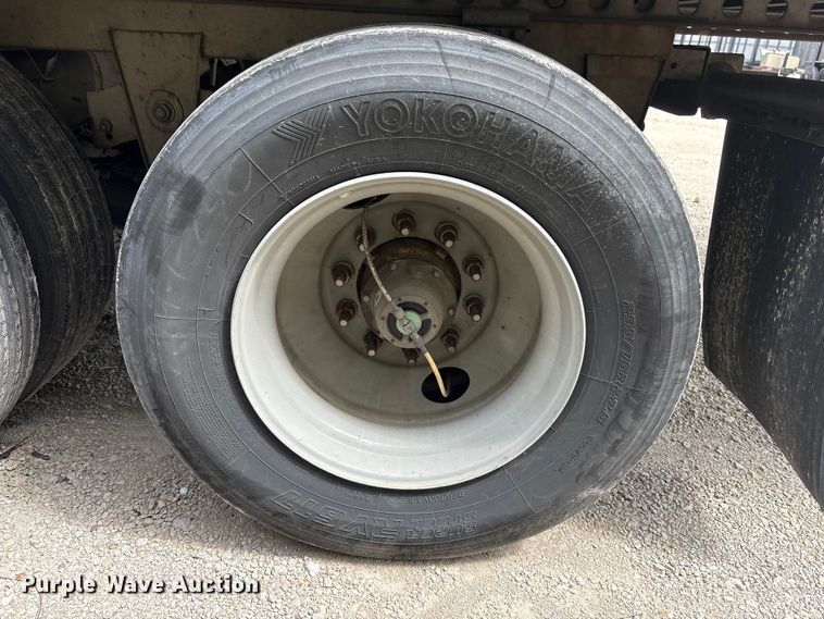 image for item YA2435 2014 Wabash DVHDHPC dry van trailer