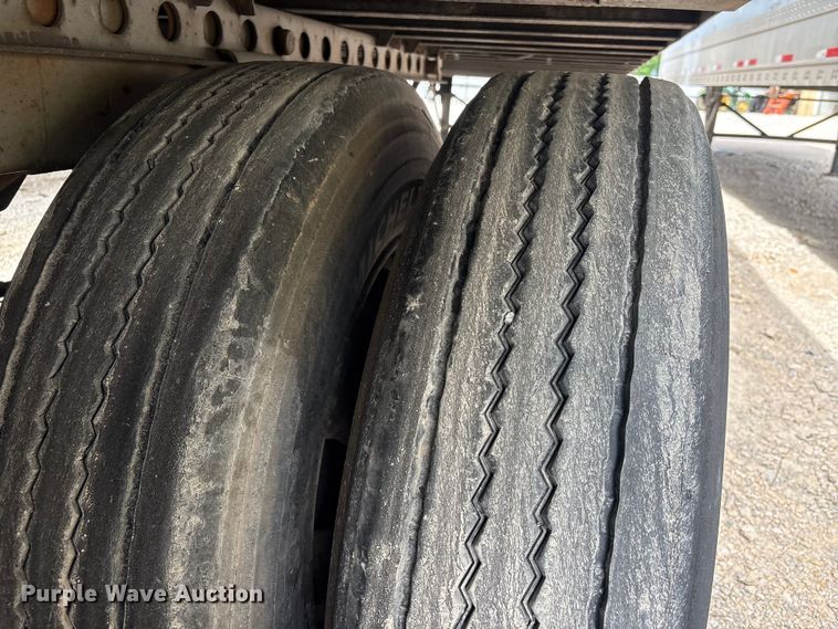 image for item YA2435 2014 Wabash DVHDHPC dry van trailer