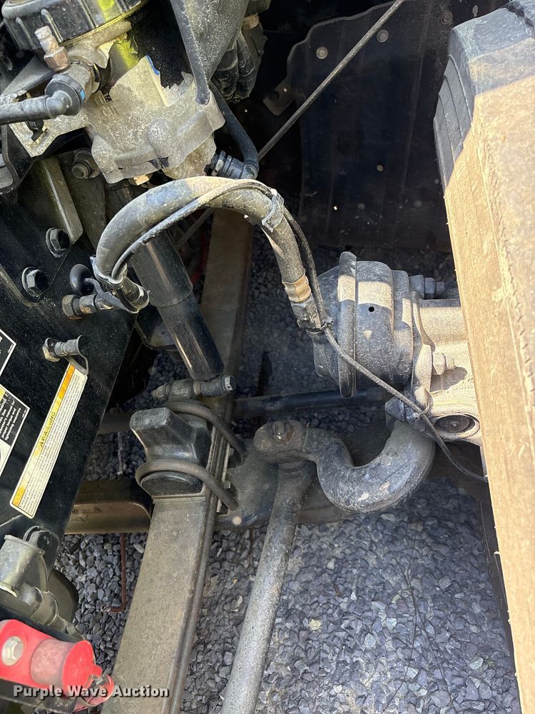 image for item YA2540 2018 Peterbilt 579 semi truck