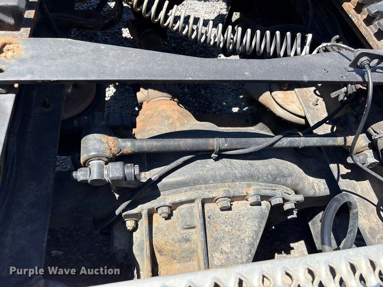 image for item YA2540 2018 Peterbilt 579 semi truck