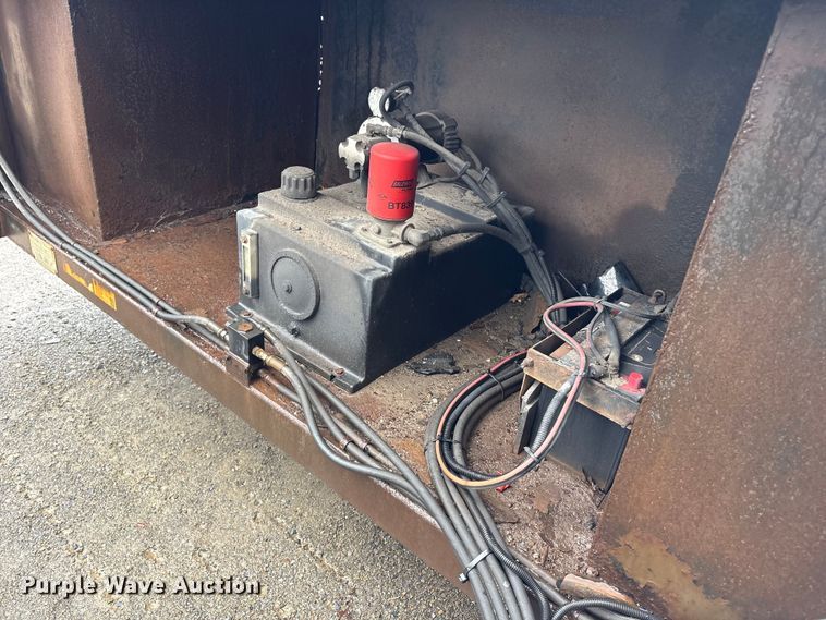 image for item YA2543 2018 Sun Country car carrier