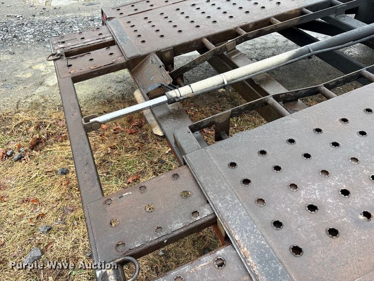 image for item YA2543 2018 Sun Country car carrier