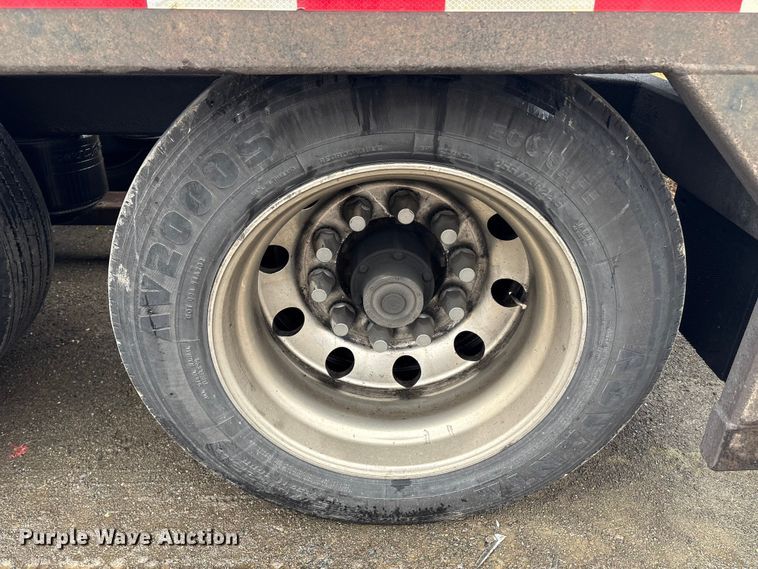 image for item YA2543 2018 Sun Country car carrier