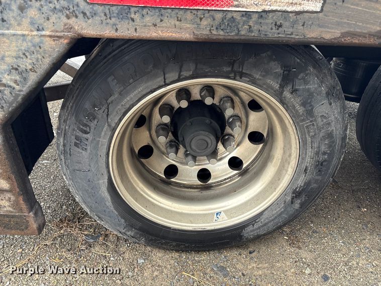 image for item YA2543 2018 Sun Country car carrier