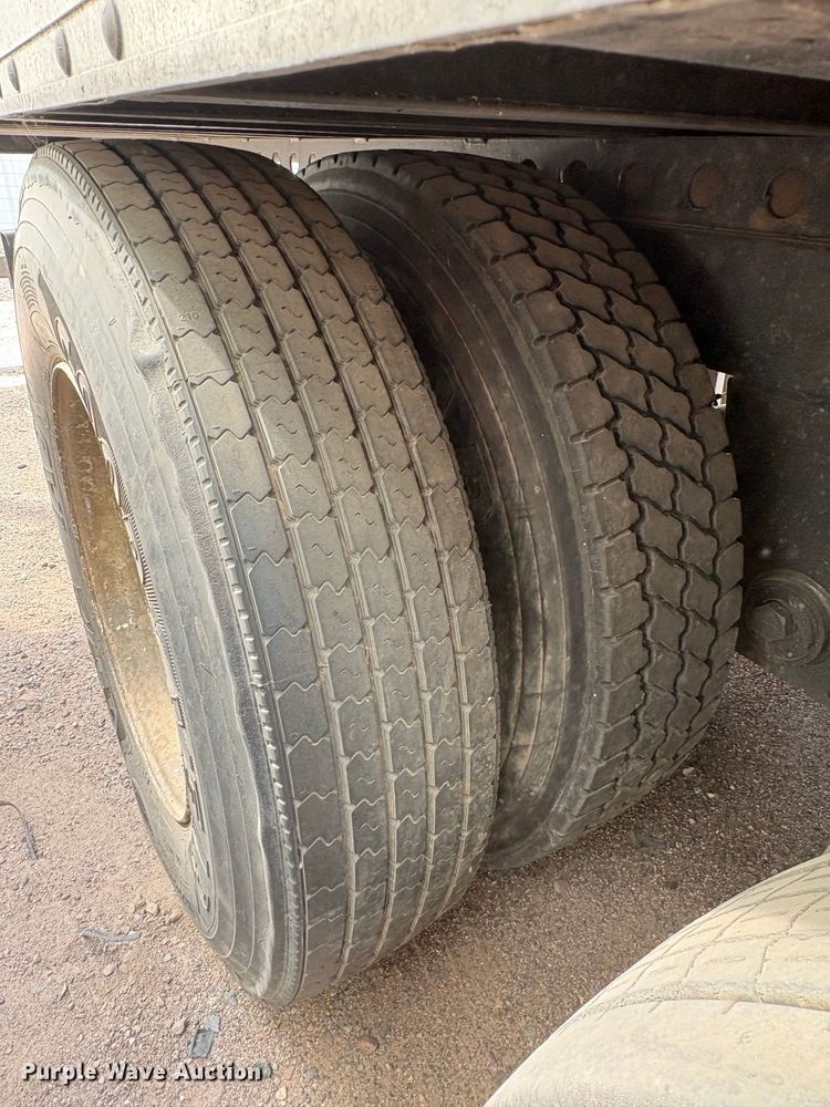 image for item YA2549 2023 Atro dry van trailer