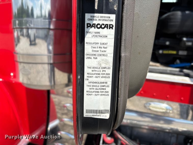 image for item YA2665 2020 Peterbilt 389 semi truck