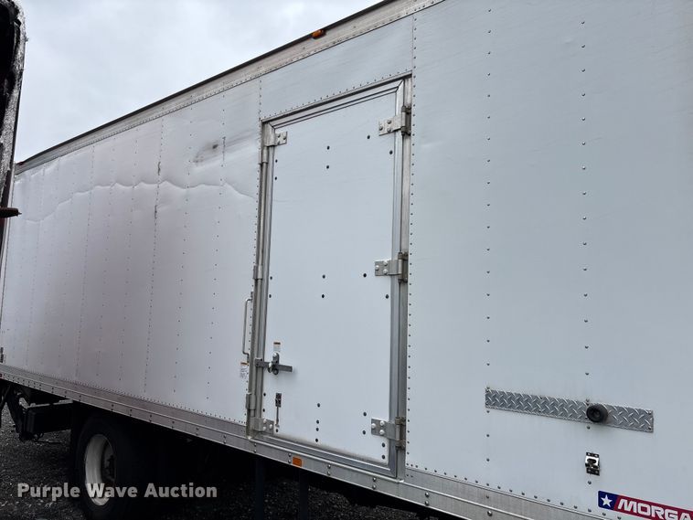 image for item YA2677 2016 Freightliner Business Class M2 box truck