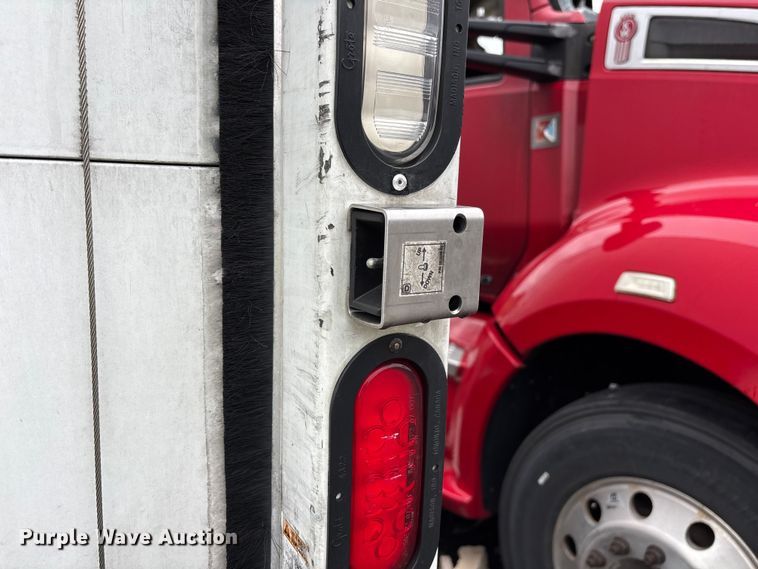 image for item YA2677 2016 Freightliner Business Class M2 box truck