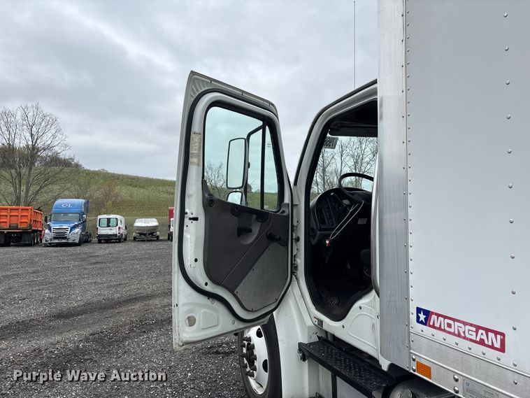 image for item YA2677 2016 Freightliner Business Class M2 box truck