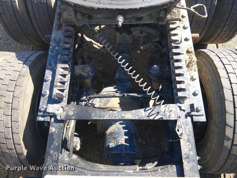image for item YA2866 2025 Kenworth T880 semi truck