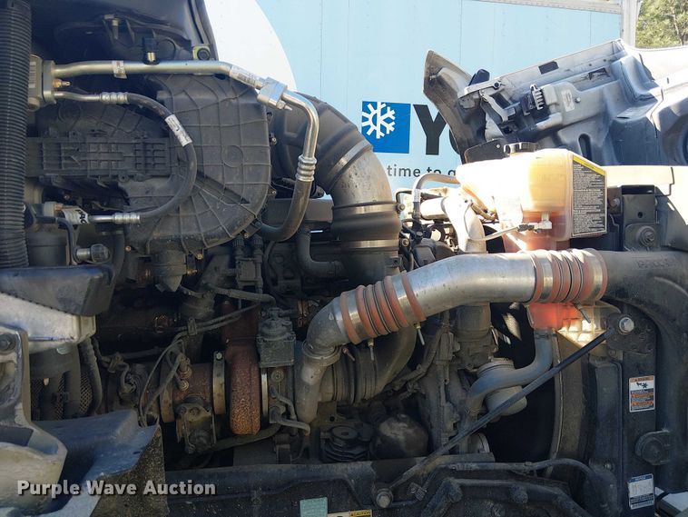 image for item YA2866 2025 Kenworth T880 semi truck