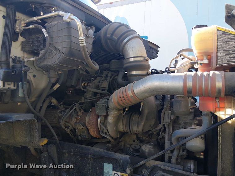 image for item YA2866 2025 Kenworth T880 semi truck